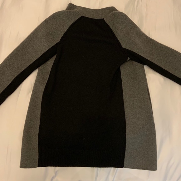 VINCE two toned sweater coat - Picture 4 of 7